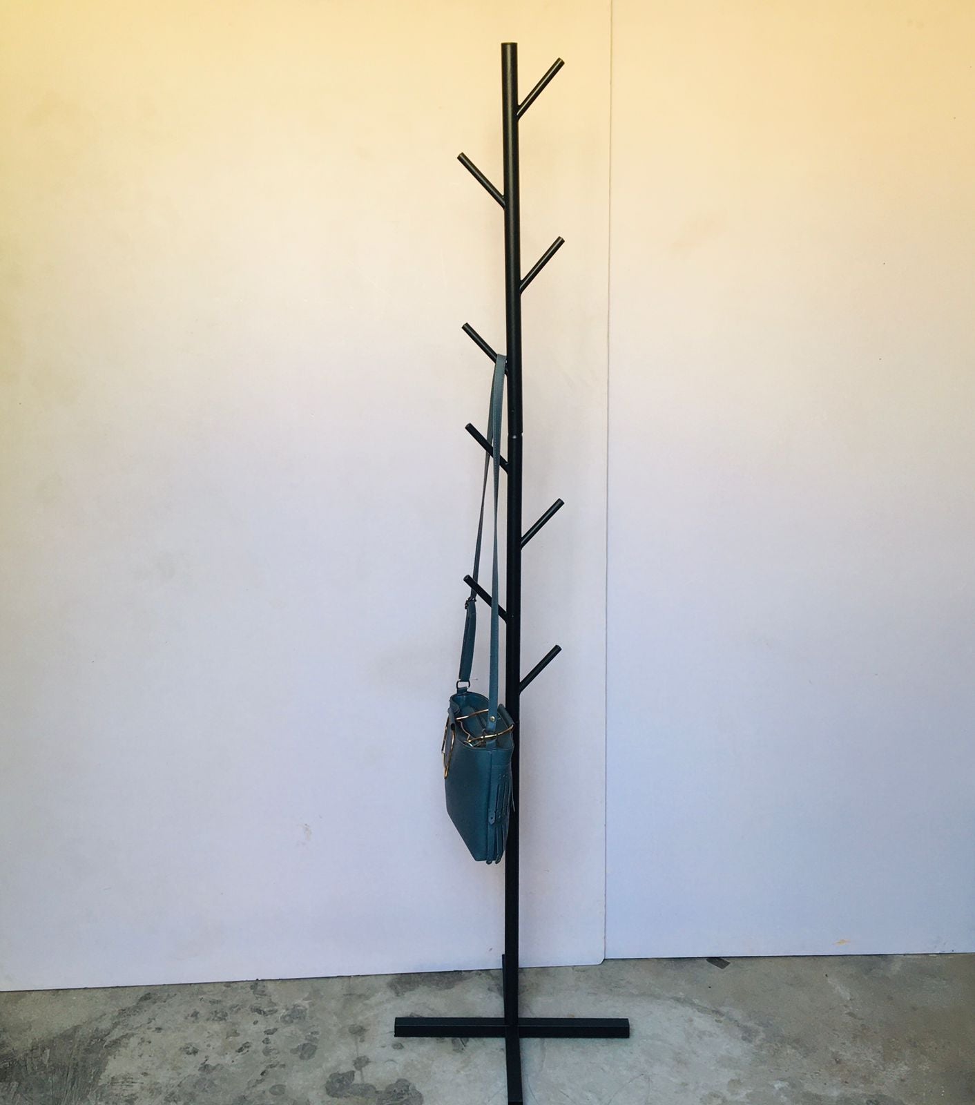 X - Style Tree Shaped Coat Stand Floor Standing Metal Rack With 8 Hangers With Metal Base