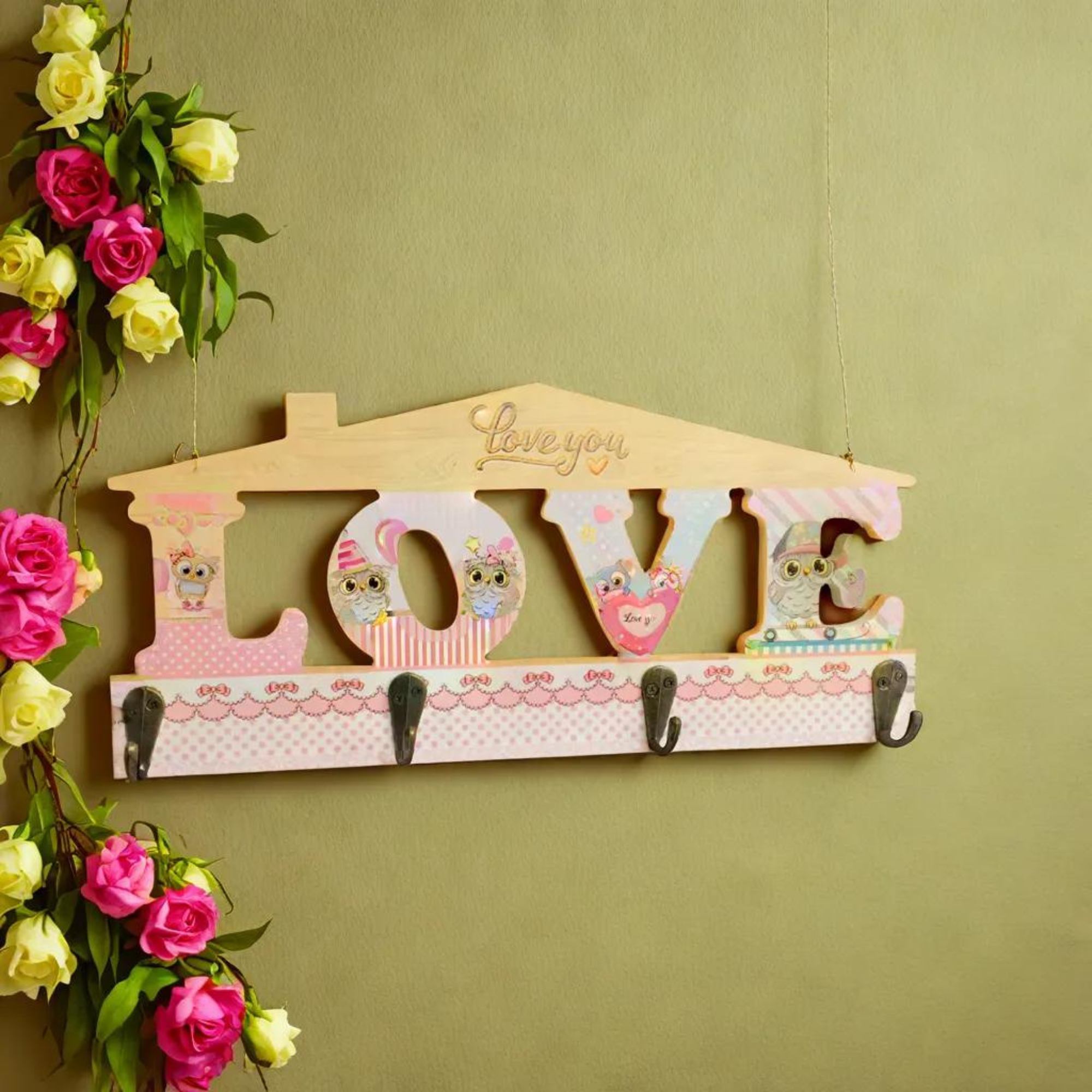 Colourful Key Rack Stylish Love Design Wooden Colorful Key Holder With 4 Hooks for Hangin ...