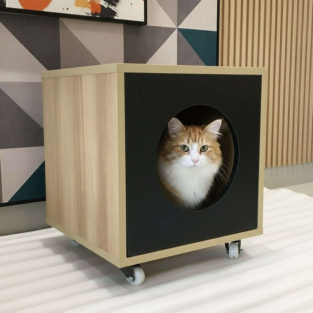 Pet Furniture / Side Table / Cat Or Dog House By Miza.