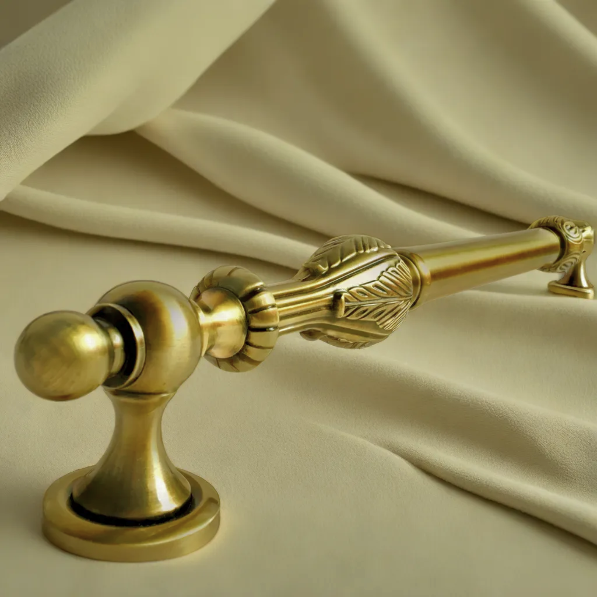 Antique Metal Decorative Door Handles For Interior And Exterior (With Screw) By DH