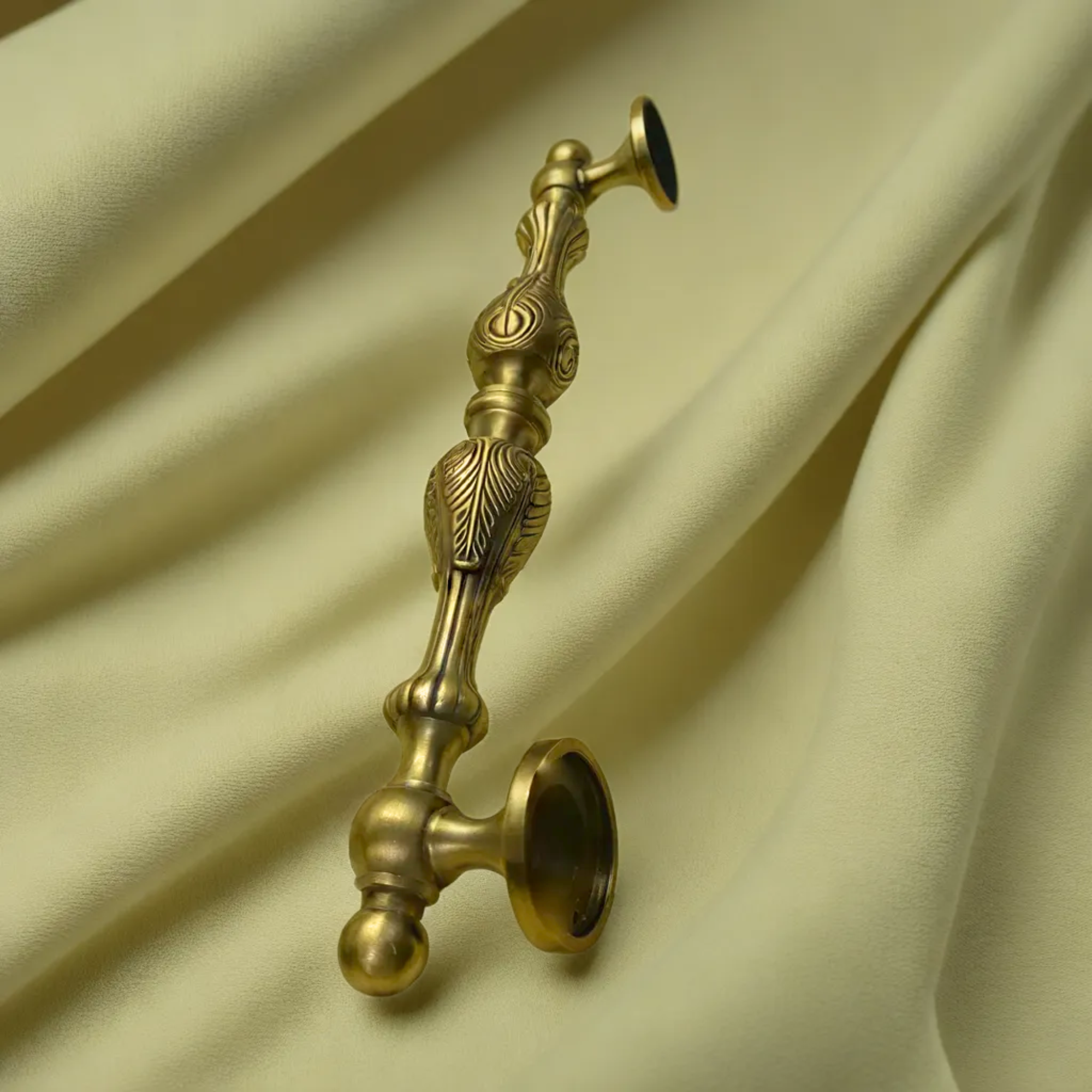 Antique Metal Decorative Door Handles For Interior And Exterior (With Screw) By DH
