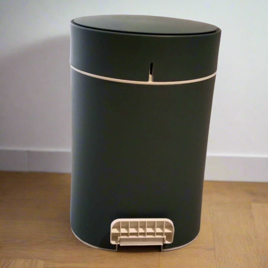 Modern And Stylish Soft Close Pedal Bin With Lid By APT