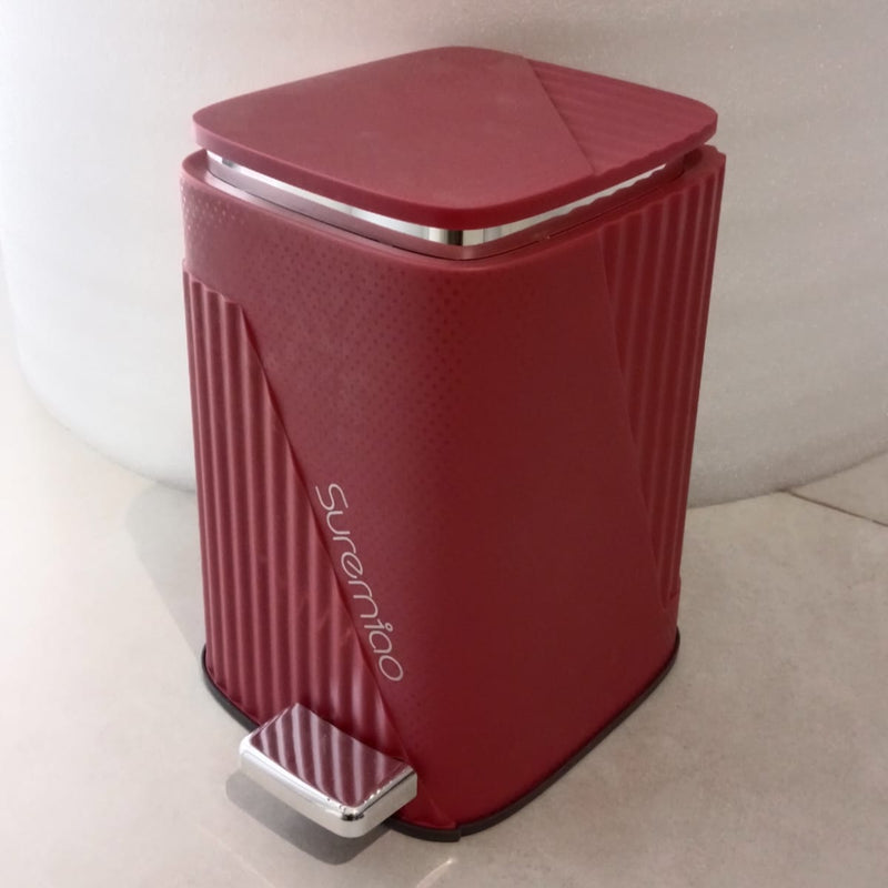 Compact Pedal Operated Dustbin With Textured Body By APT