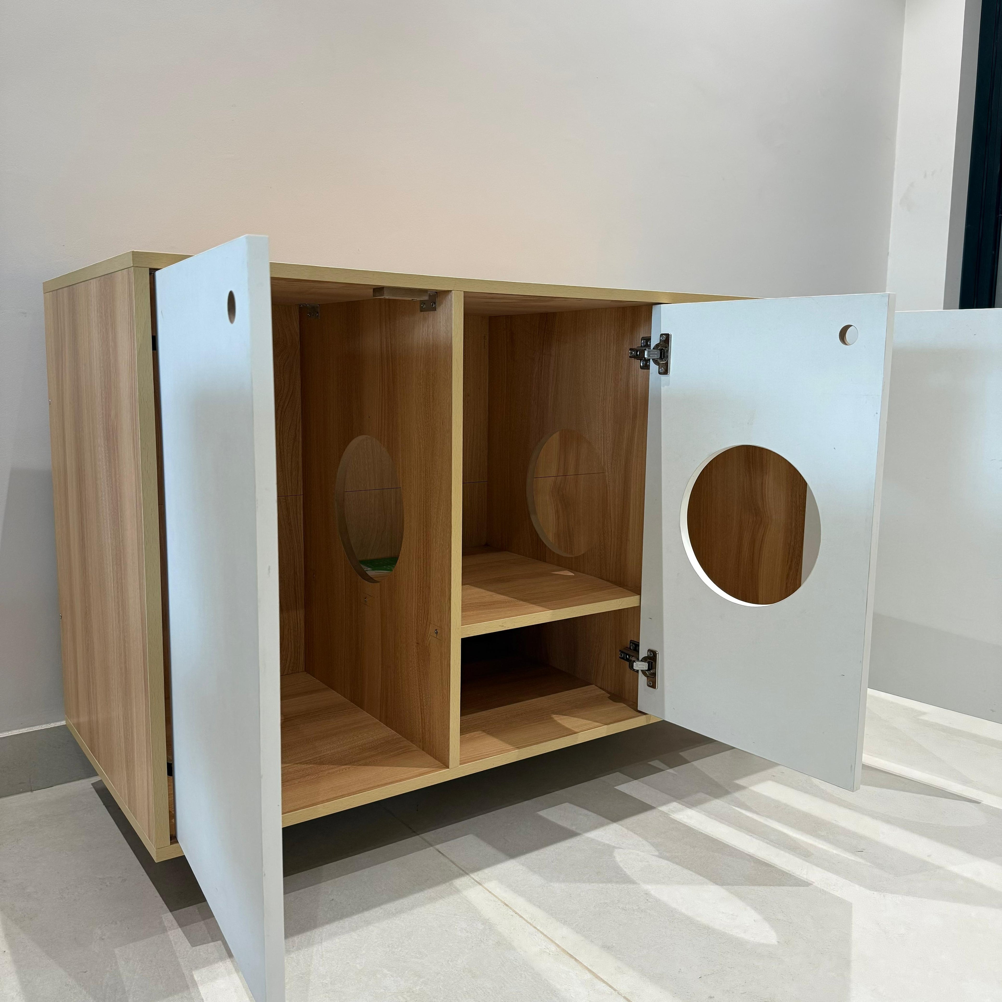 Extra-Large Litter Box Enclosure For Pets By Miza