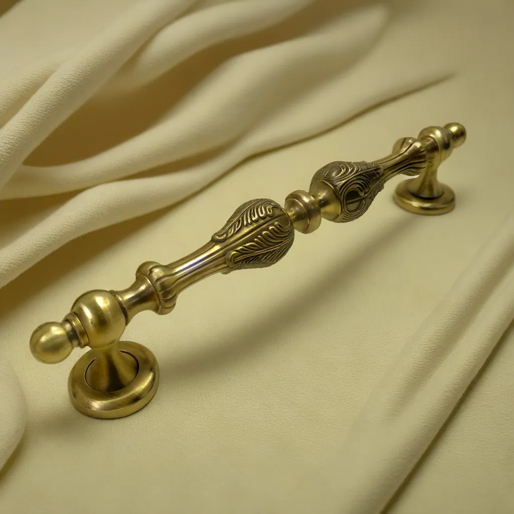 Antique Metal Decorative Door Handles For Interior And Exterior (With Screw) By DH