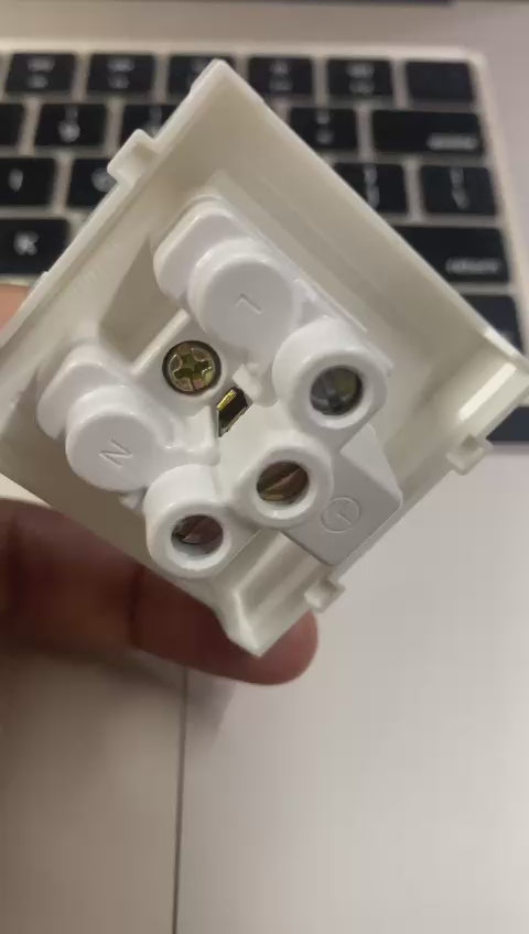 Anchor Penta Modular 2 Module 6 A 3 pin Socket ( W/O Shutter )- 1 Pc