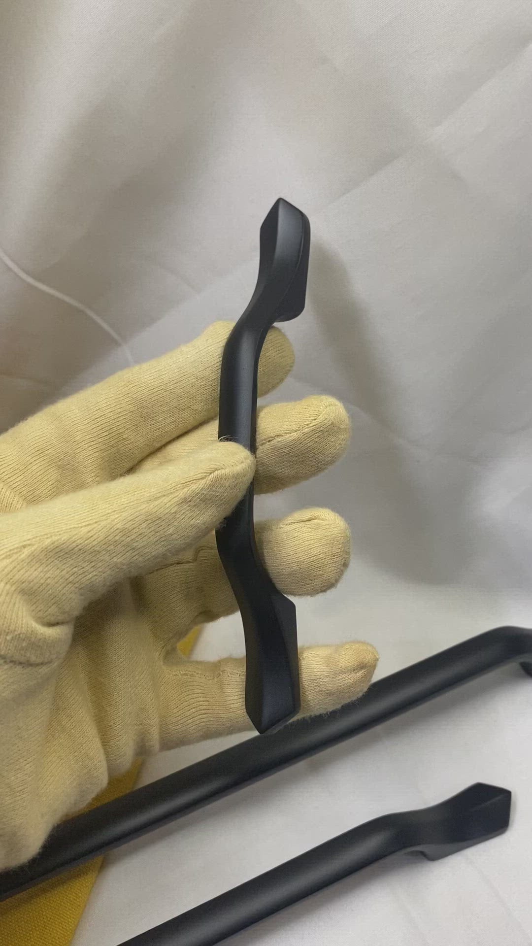Matt Black Pull Over Cabinets / Door Handles (With Screw) By DH