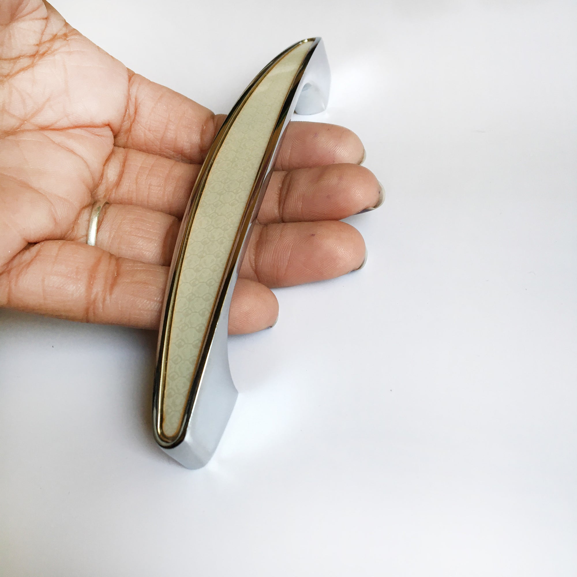 Arc Shape Hexagonal Pattern Metal Silver Tone Door/Cupboard Pull Handle 1Pc By DH
