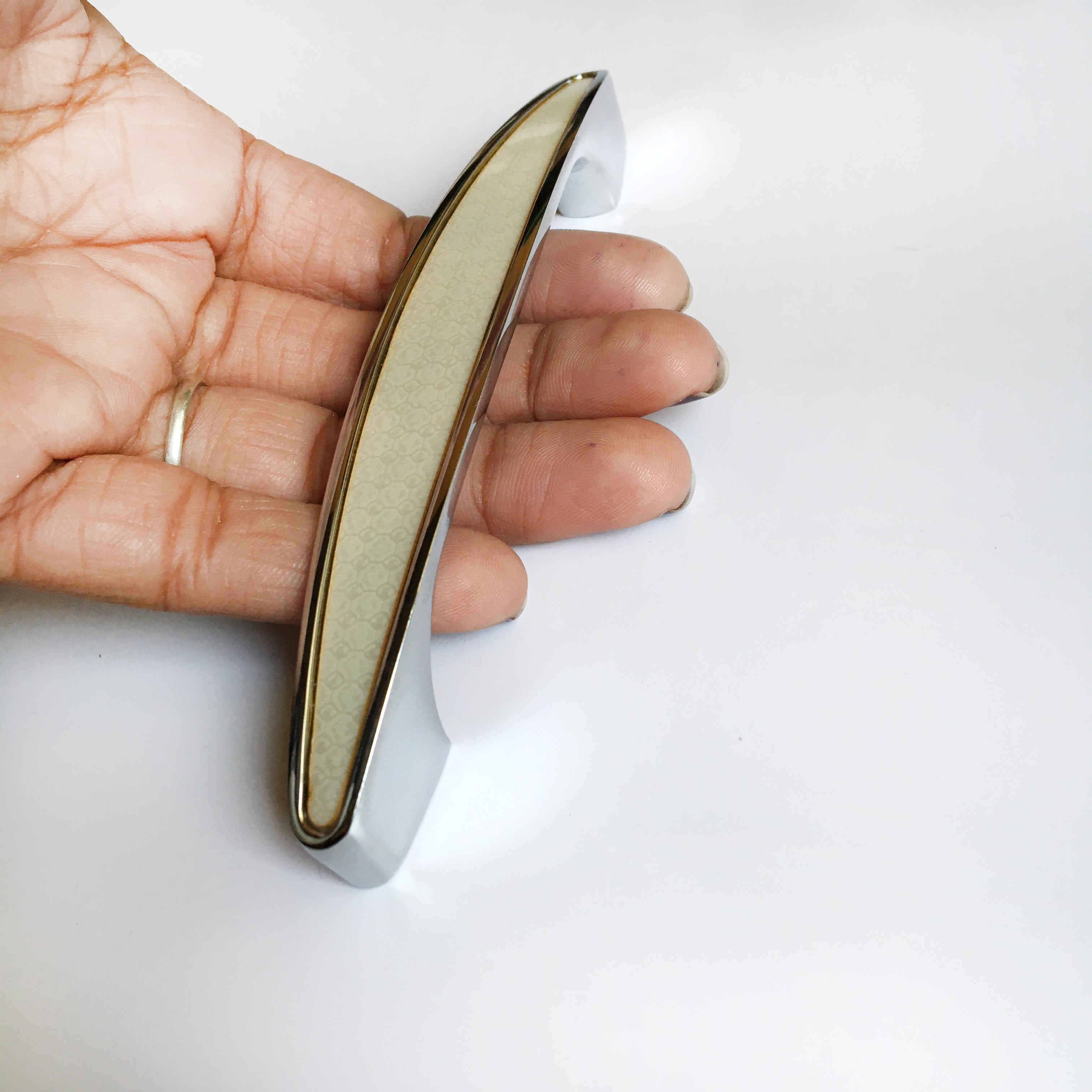 Arc Shape Hexagonal Pattern Metal Silver Tone Door/Cupboard Pull Handle 1Pc By DH