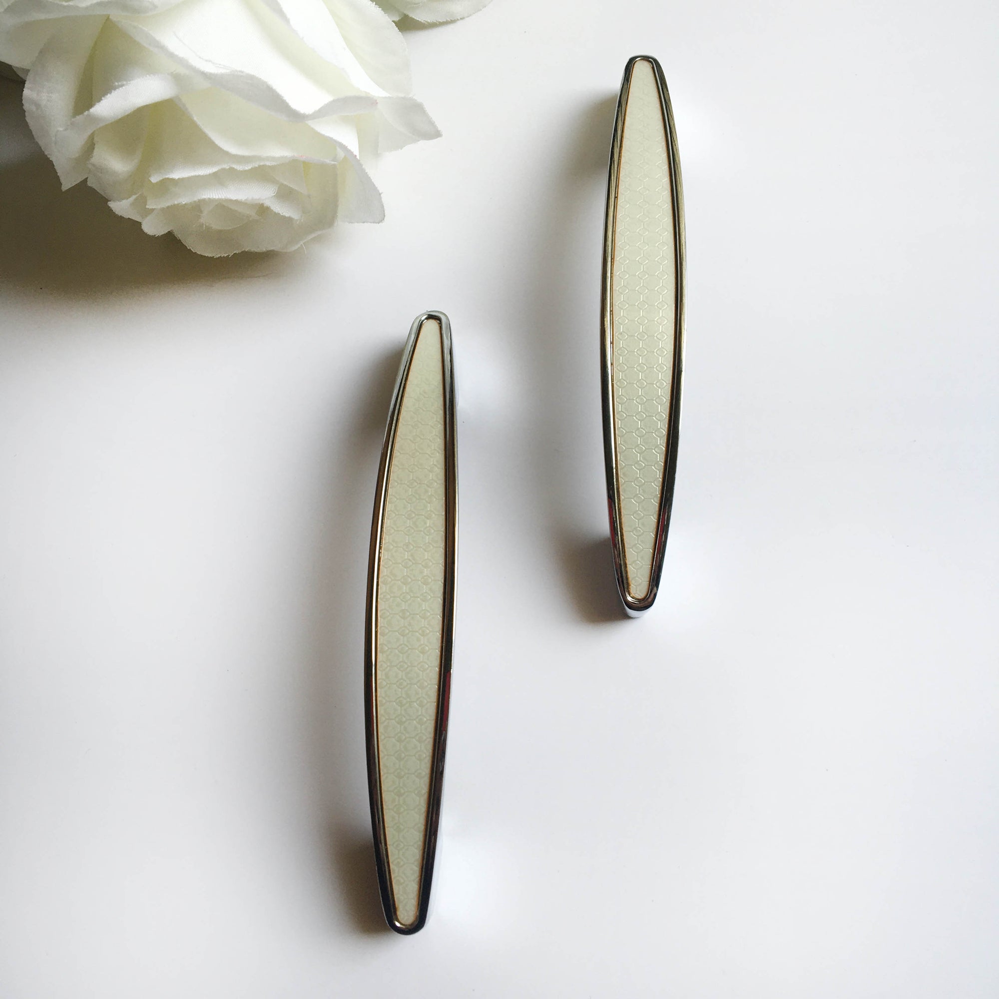 Arc Shape Hexagonal Pattern Metal Silver Tone Door/Cupboard Pull Handle 1Pc By DH