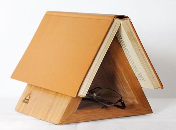 Stylish Triangular Wooden Book Holder For Study Table/Office Table By Miza