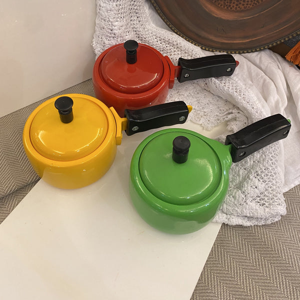 Colorful Dish Serving Cooker Shaped Bowl With Lid For One Portion - (500 ML) MK