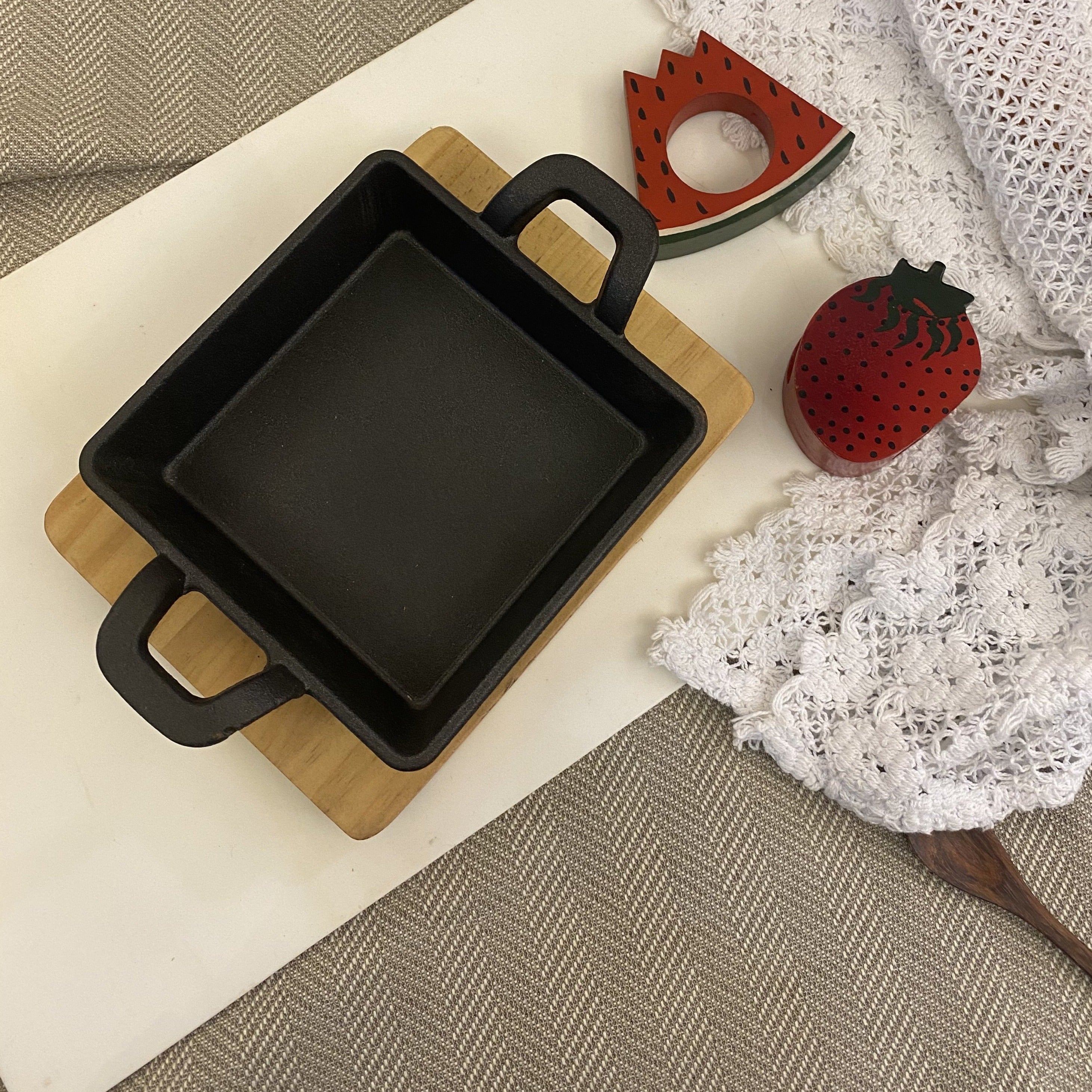 Cast Iron Sizzler Platter With Wooden Base (Paneer Tikka Grill) by MK