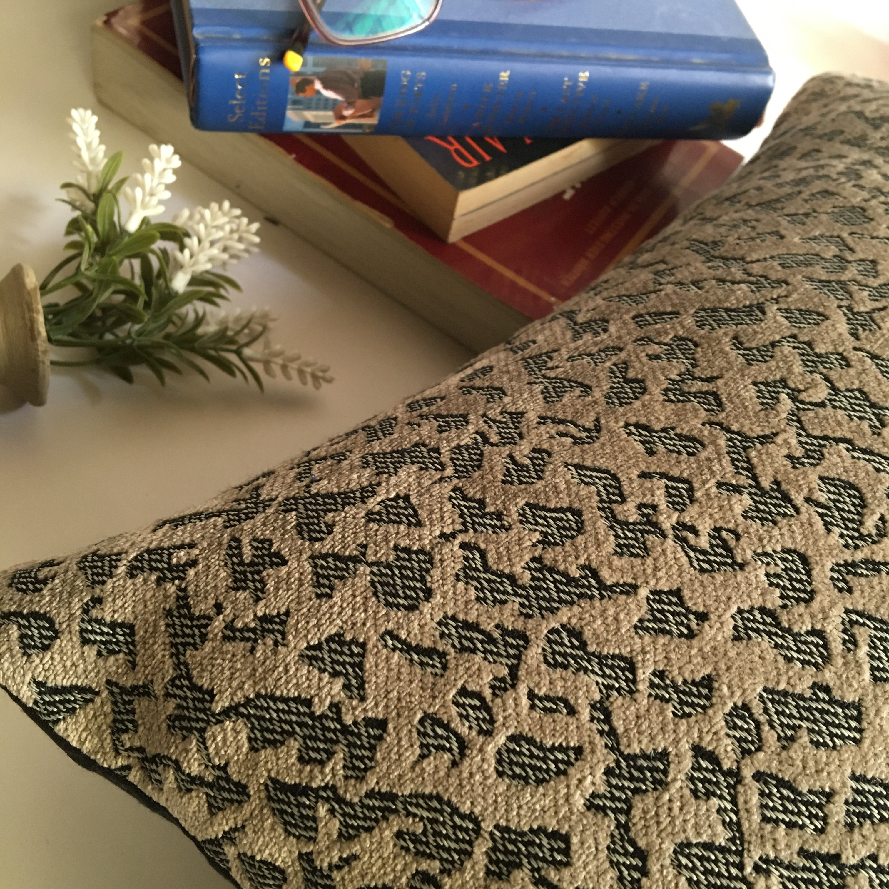 Decorative Jacquard Textured Velvet Cushion Cover (16 x 16 ) 1Pc