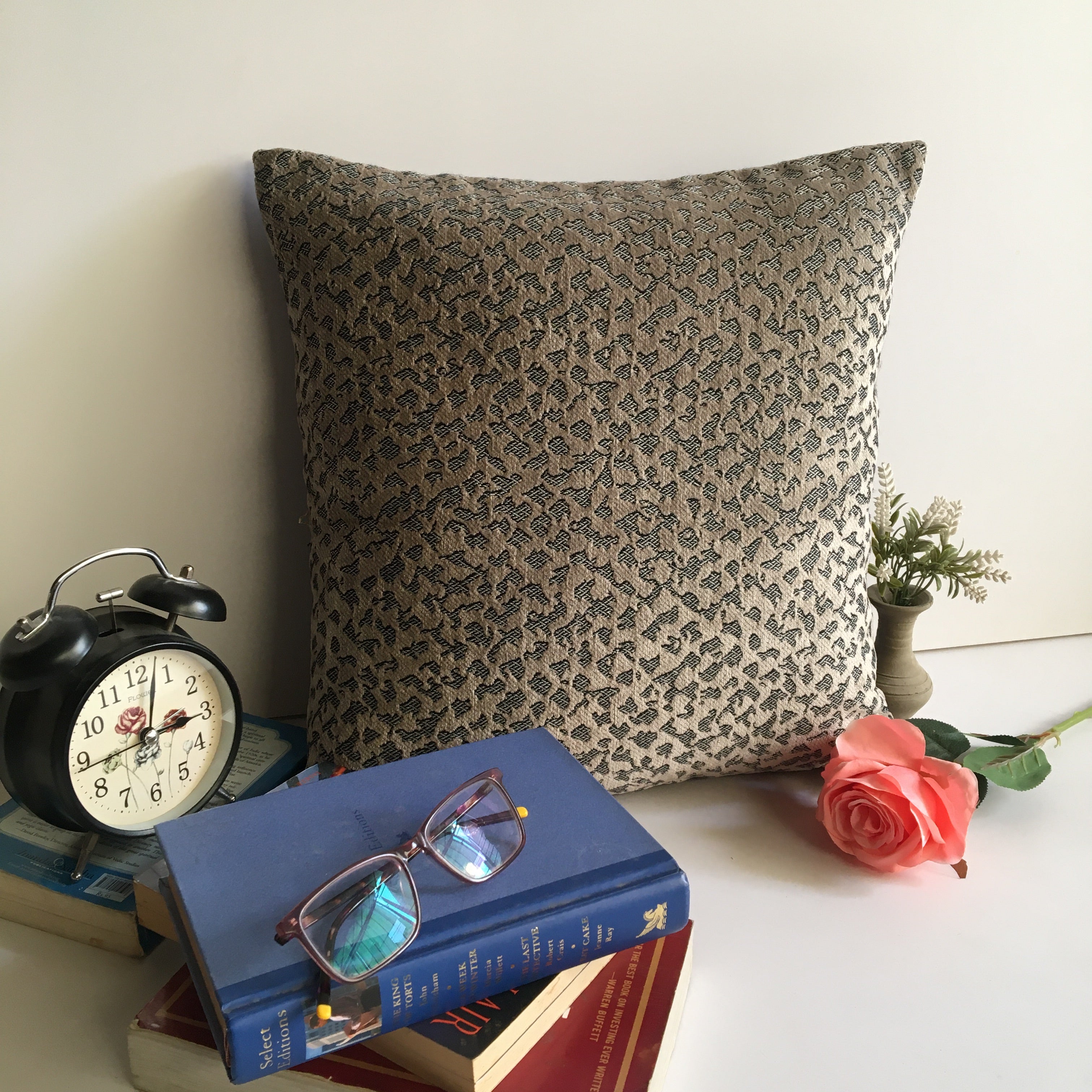 Decorative Jacquard Textured Velvet Cushion Cover (16 x 16 ) 1Pc