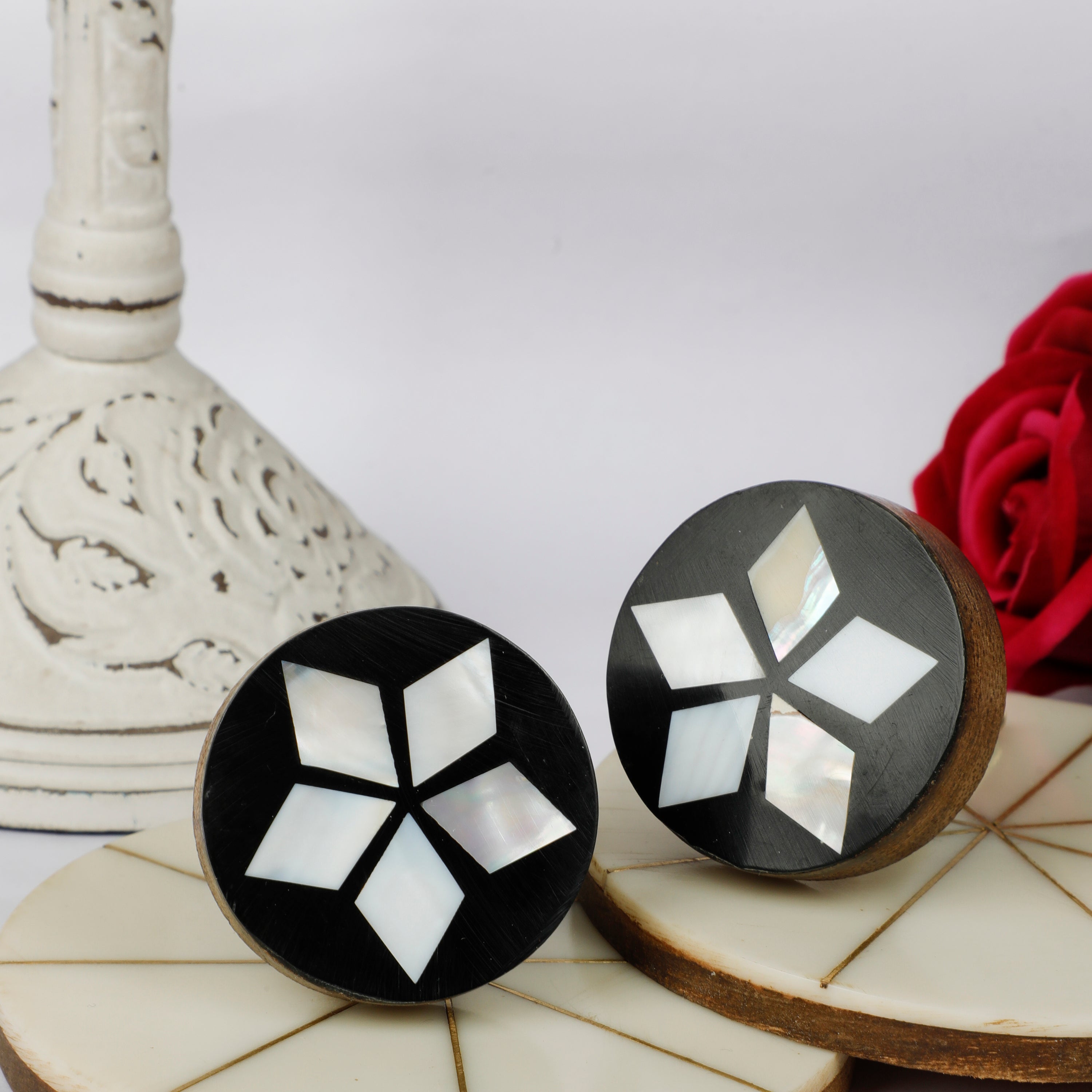 Diamond Black & White Resin, Wood & MOP Cupboard Door Knob, Drawer Pull 1Pc