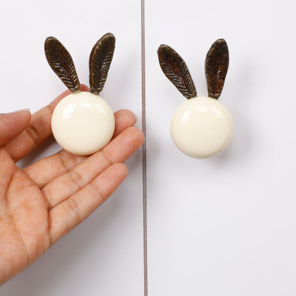 White Ceramic Kitty Knob Kids Room ( Pack Of 10 )