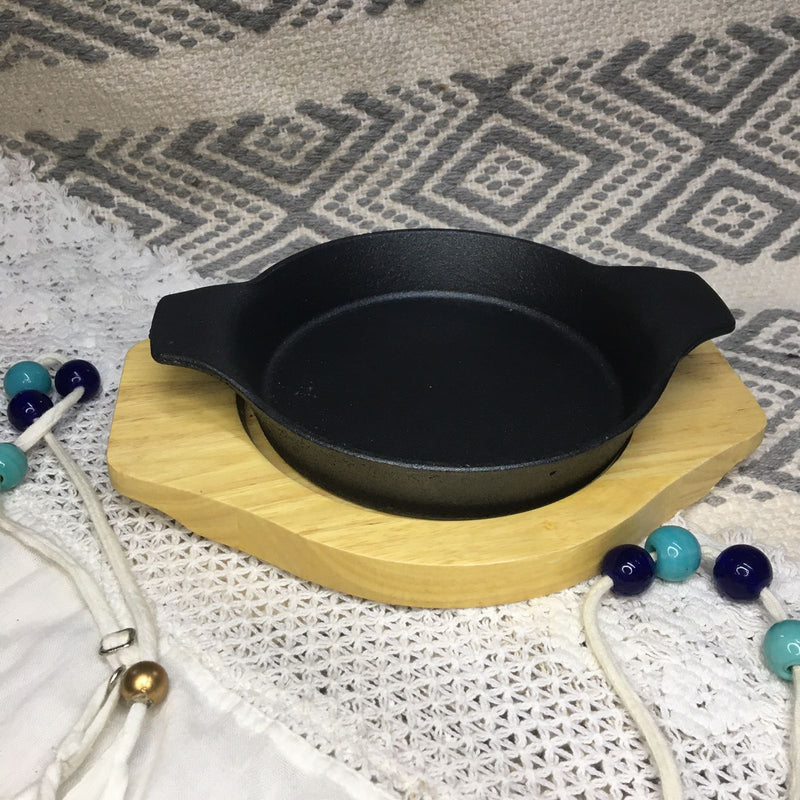 Round Cast Iron Plate Sizzler With Wooden Base | MK