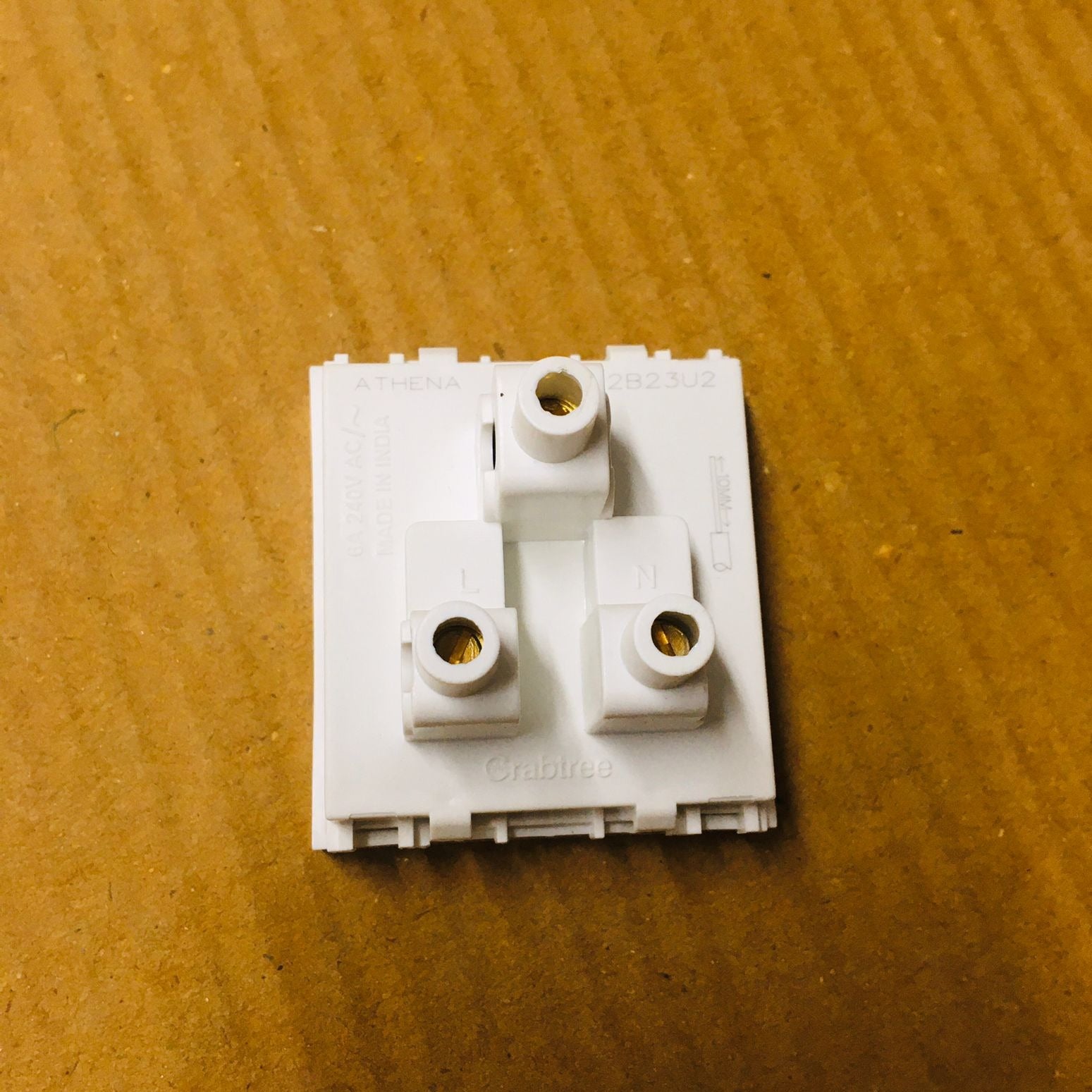 Havells Crabtree Athena 6 A 3 Pin Shuttered Sockets 1-Pc