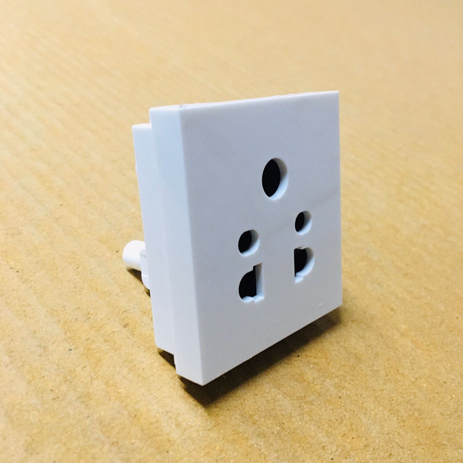 Havells Crabtree Athena 6 A 3 Pin Shuttered Sockets 1-Pc